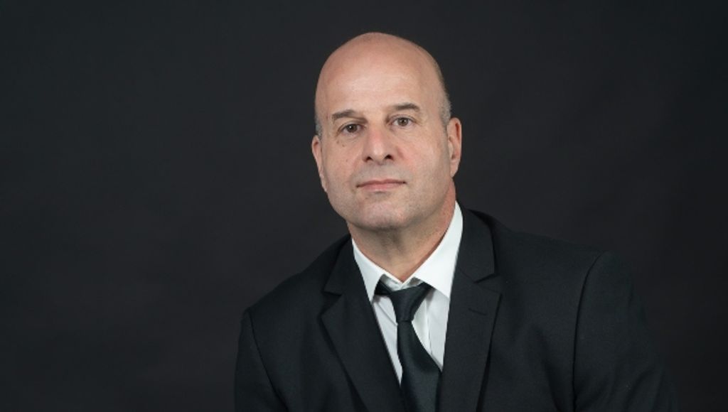 עורך דין שי דנה מומחה דיור ציבורי